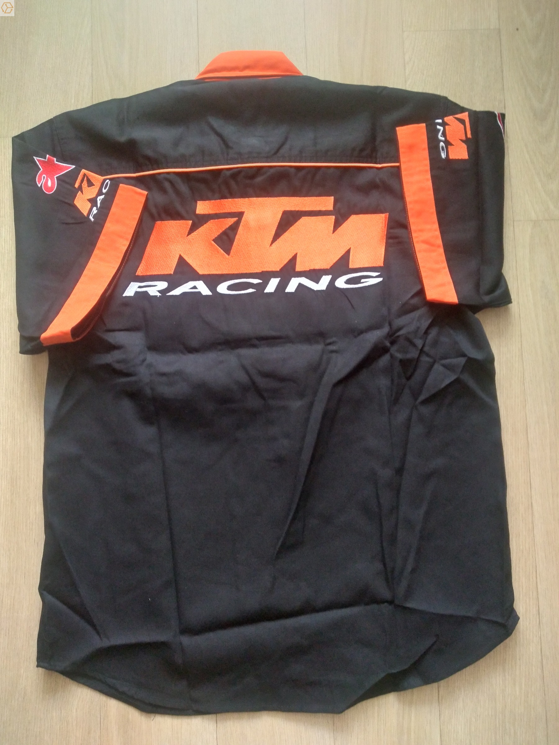 https://www.fullannonces.fr/upload/photos/2023/12/03/13/45/Vetements-Hommes-Bourgogne-Saone-et-Loire-71-Chemisette-KTM-Racing-grand-prix361827363840607578.jpg